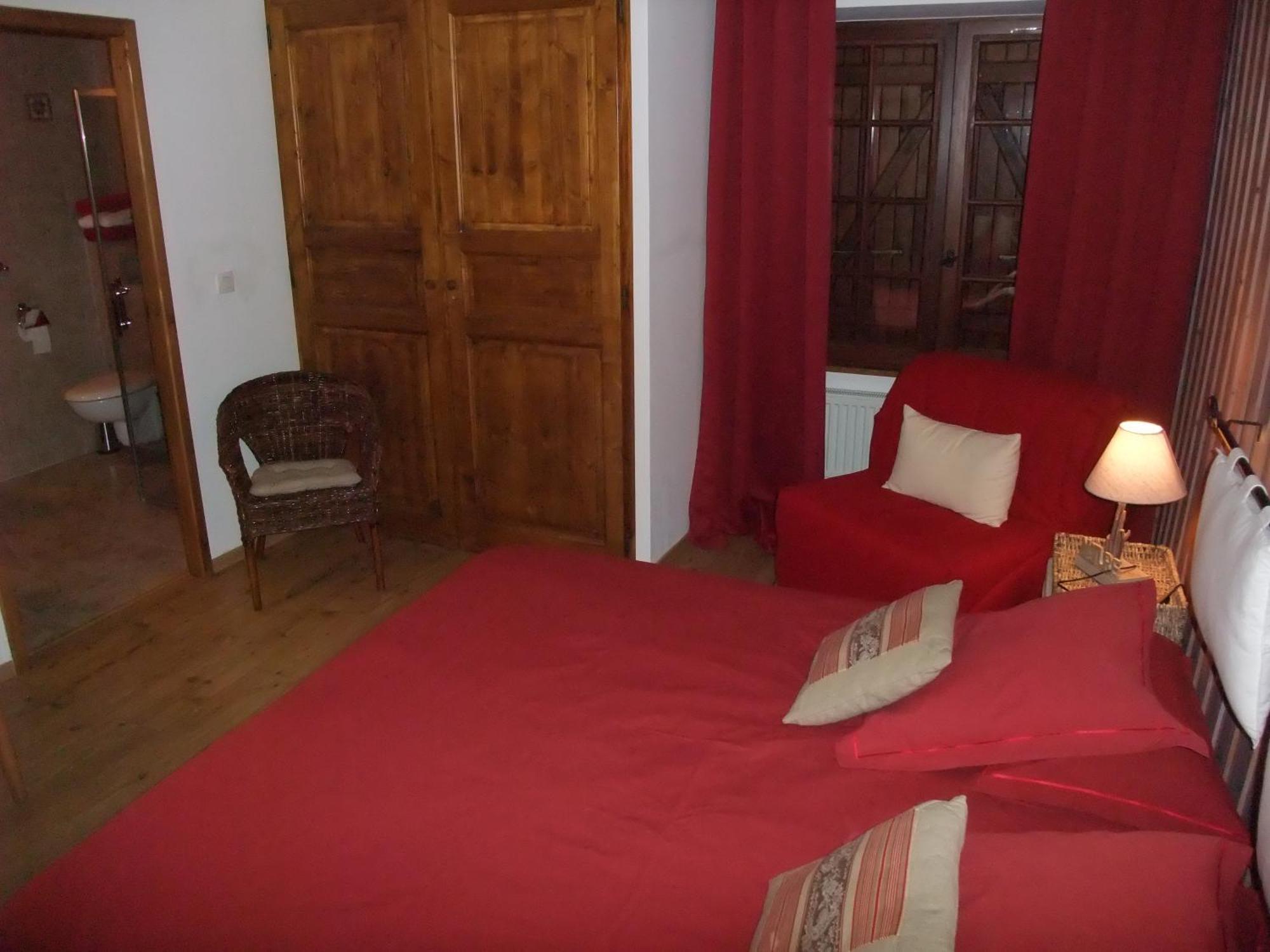 Le Domaine Du Grand Cellier Chambres D'Hotes En Savoie Tournon-sur-Rhône Habitación foto
